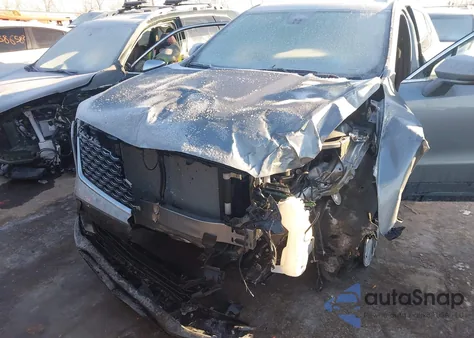 2024 Cadillac Xt4 Awd Premium Luxury z USA, uszkodzony, nr VIN 1GYFZDR41RF125395